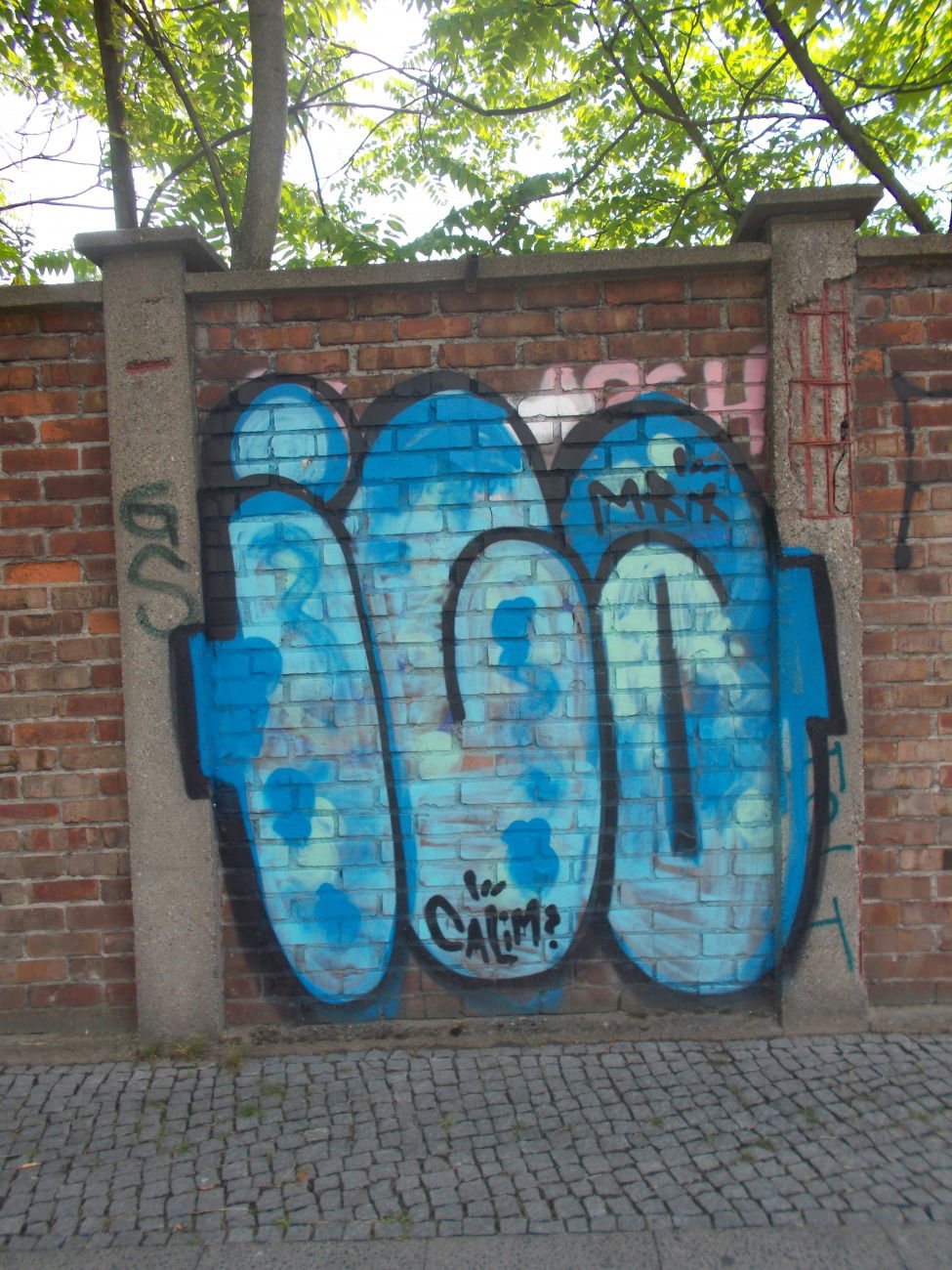 Graffiti Bombing in Berlin - Photo by Hauswart1120 - ICA, CALIM, MRX (2015)