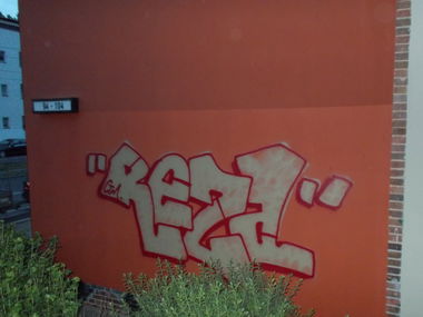 Graffiti Bombing in Berlin - Photo by Hauswart1120 - REZA, CTM (2015)