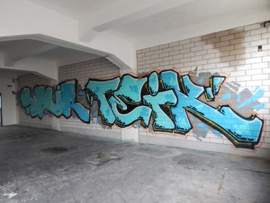 Graffiti Wall - Photo by HavanaClub - spur, teik, asr