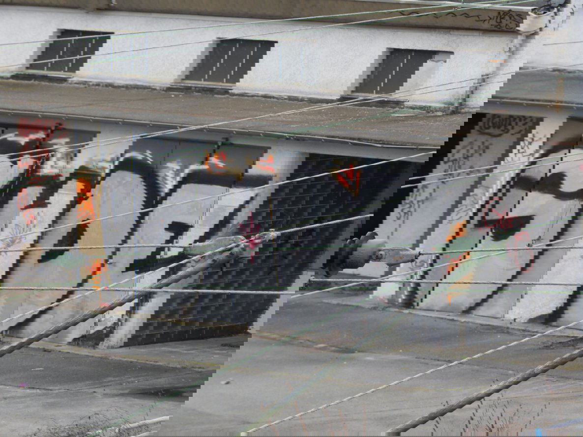 Graffiti Wall - Photo by HavanaClub - gude