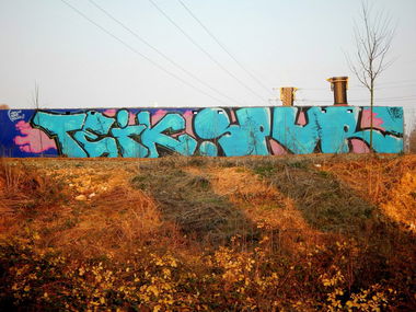 Graffiti Wall - Photo by HavanaClub - teik, spur, asr