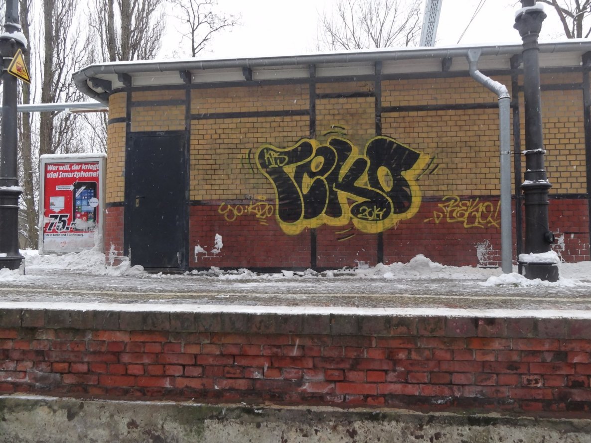 Graffiti Bombing - Photo by Heisenboss - Reko, KPS