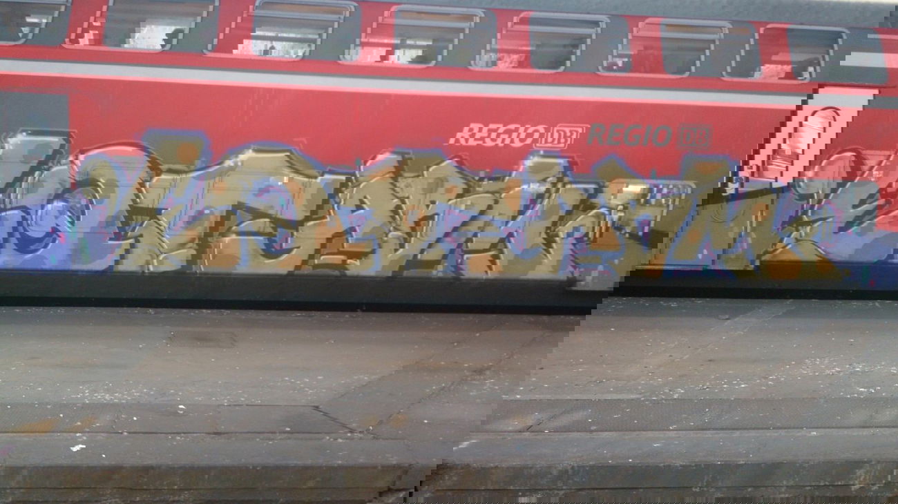 Graffiti Train in Halle - Photo by Held - EQT, ABM, Halle/Saale
