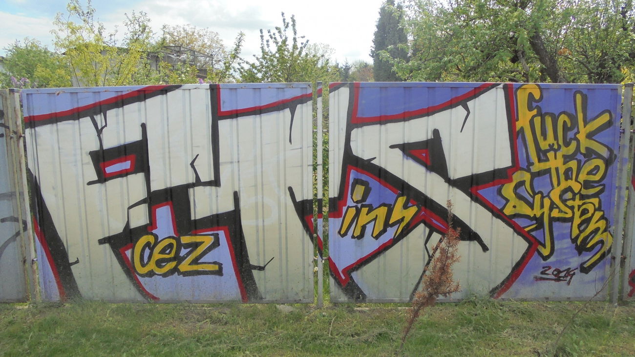 Graffiti Bombing - Photo by HellB