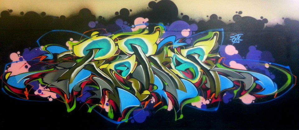 Graffiti Wall in Russia - Photo by Henok (2012)