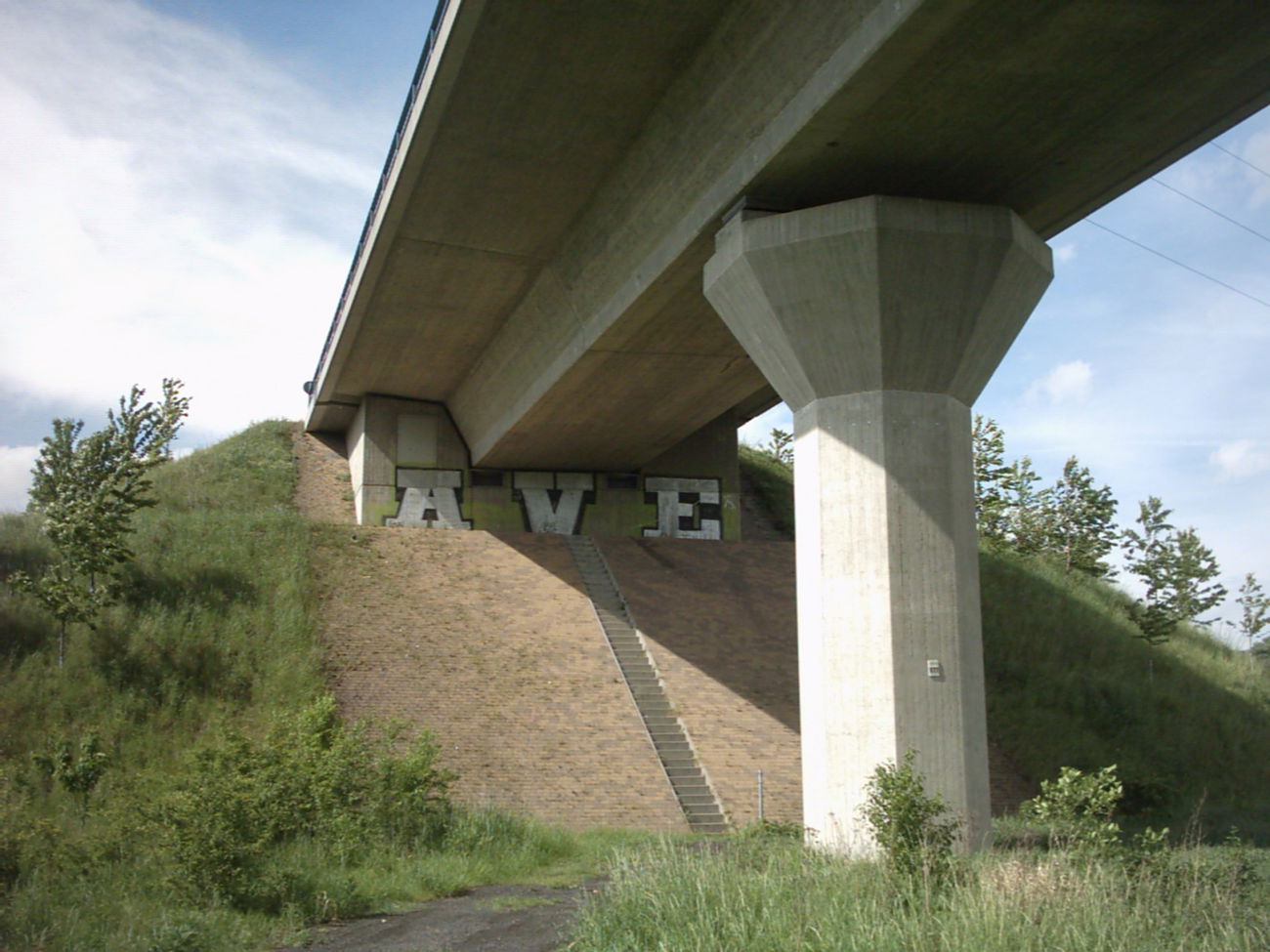 Graffiti Bombing - Photo by Herford - Ave, Kirchlengern (2003)