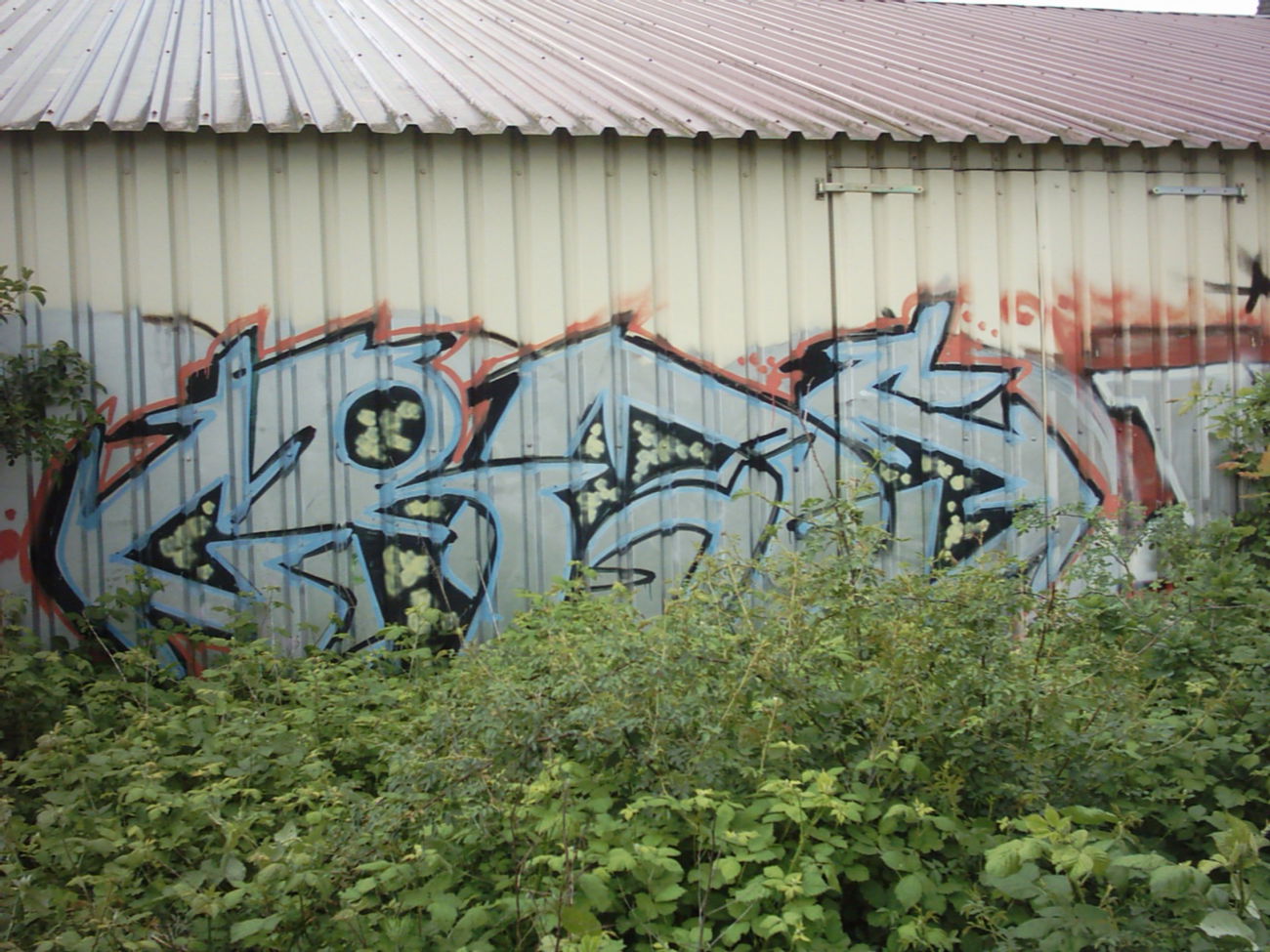 Graffiti Bombing in Deutschland - Photo by Herford - Cras, TR, Bünde (2001)