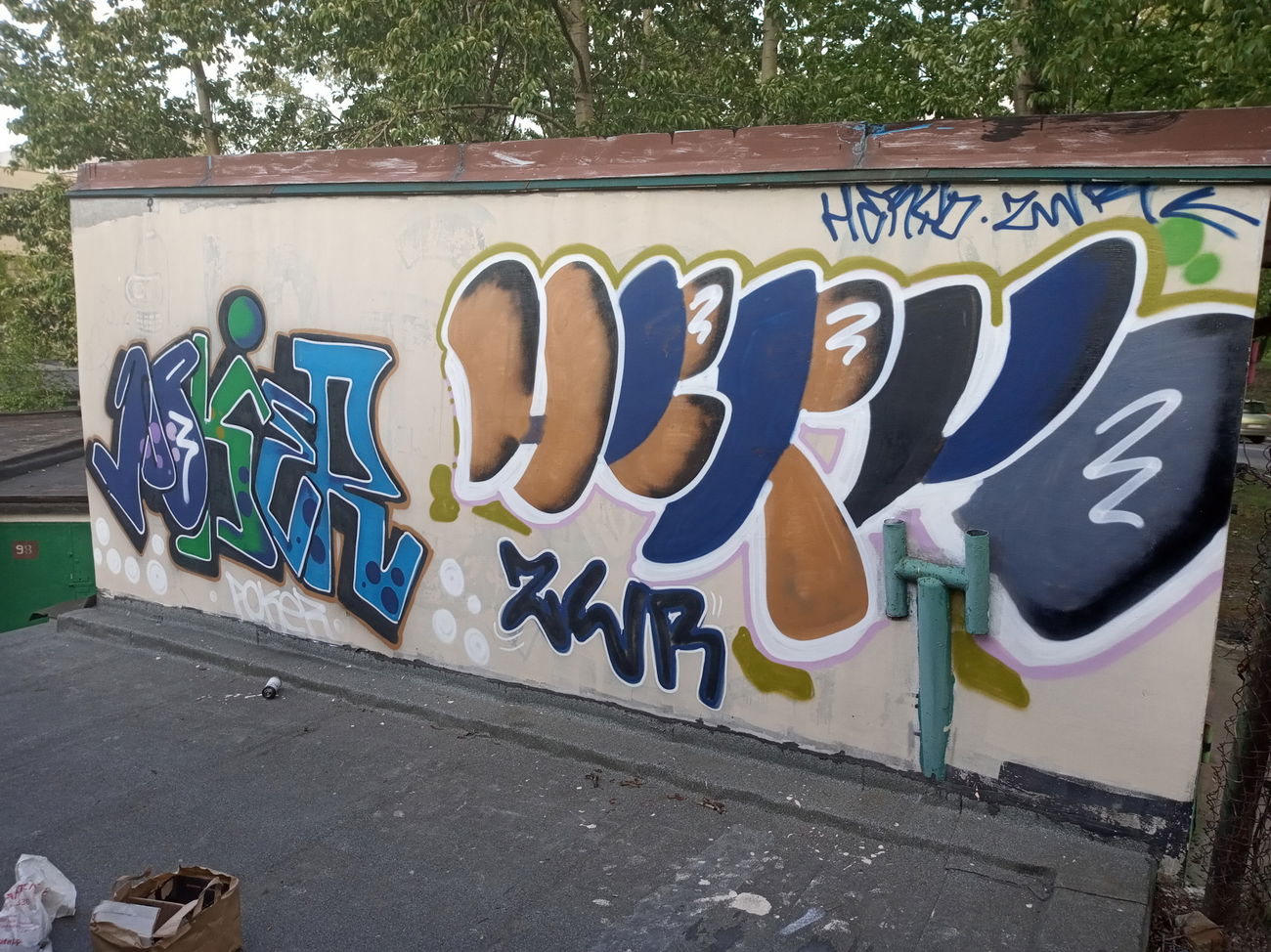 Graffiti Wall - Photo by Heryo88 - Poker, &, Heryo (2020)