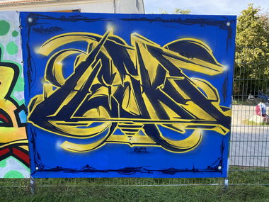 Graffiti Wall - Photo by Hesky