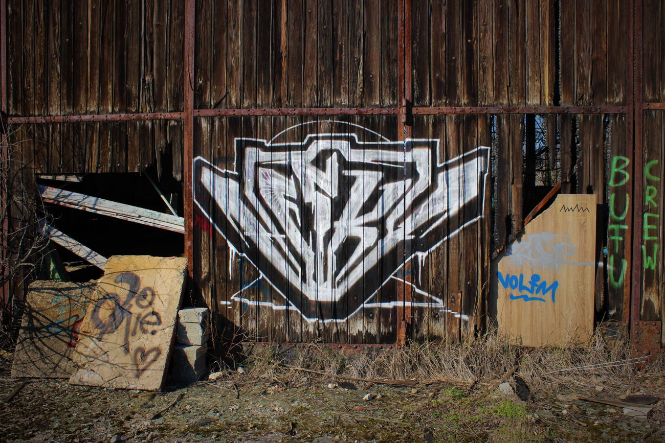 Graffiti Wall - Photo by Hesky