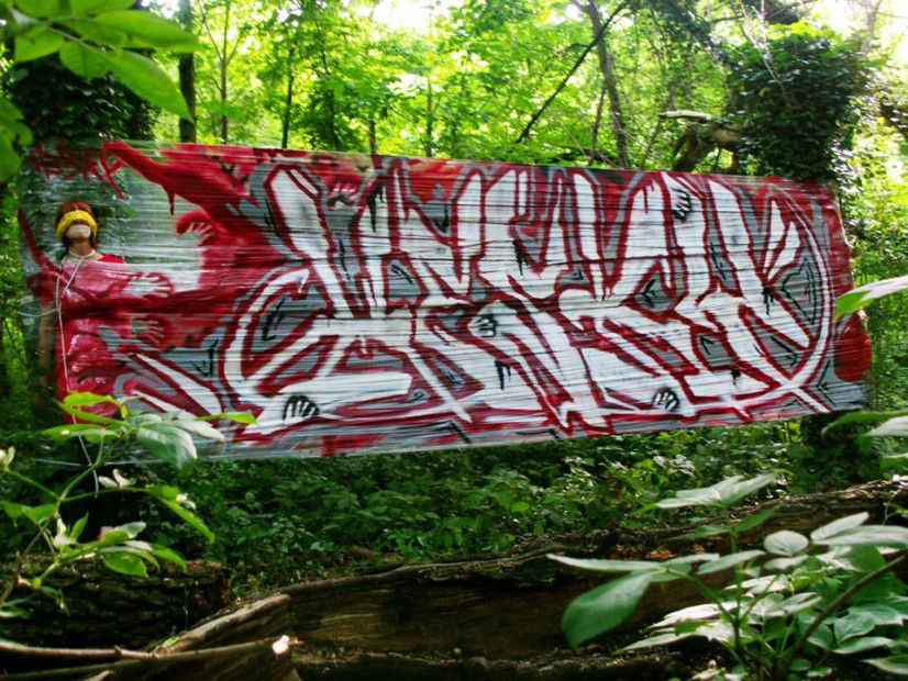 Graffiti Street Art in Leipzig - Photo by Hesky - Hesky (2013)