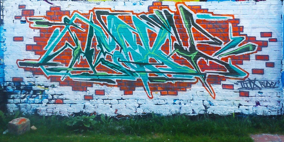 Graffiti Wall in Leipzig - Photo by Hesky
