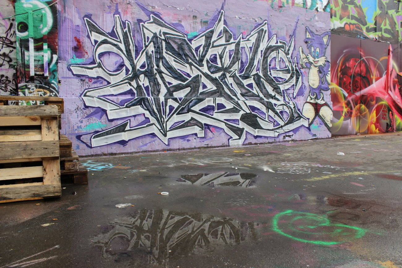 Graffiti Wall - Photo by Hesky