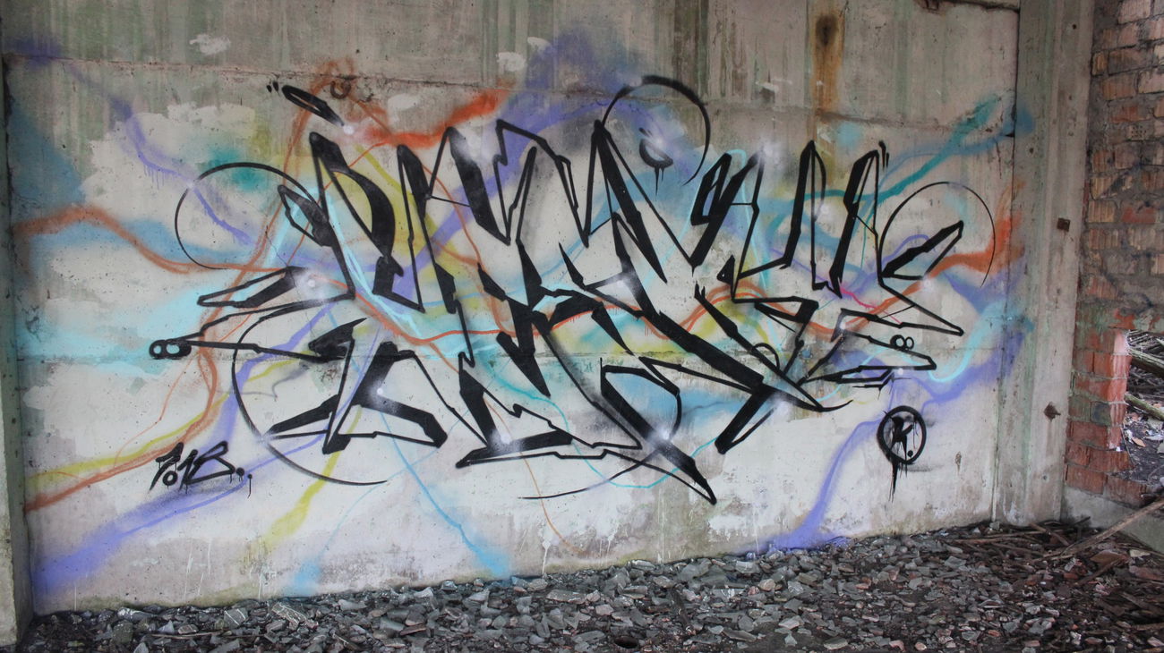 Graffiti Wall - Photo by Hesky