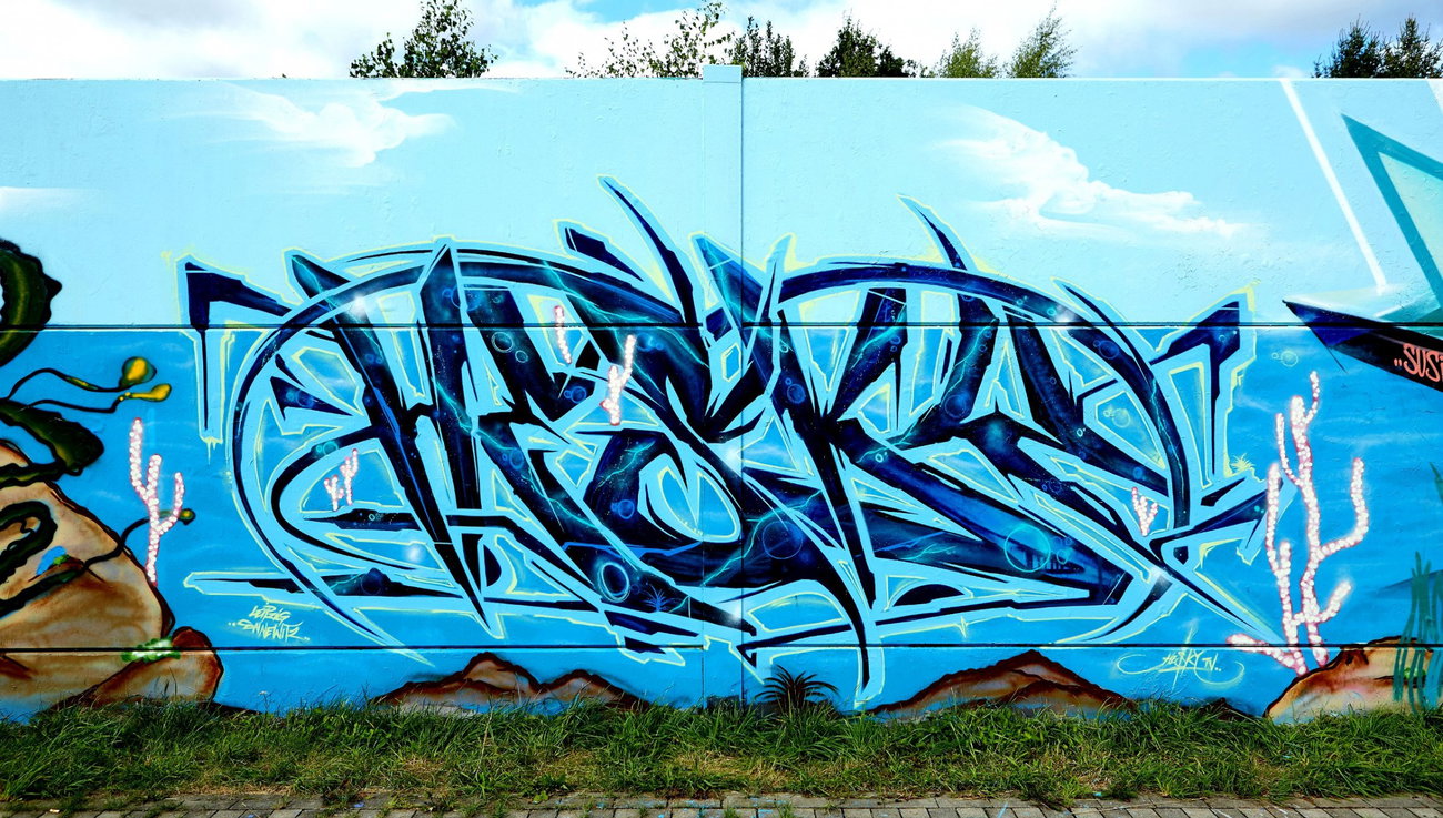 Graffiti Wall - Photo by Hesky
