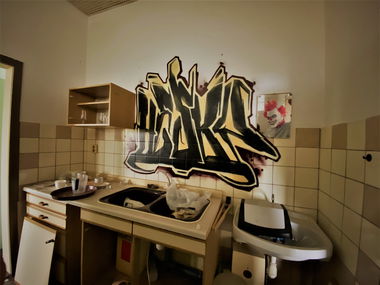 Graffiti Wall - Photo by Hesky