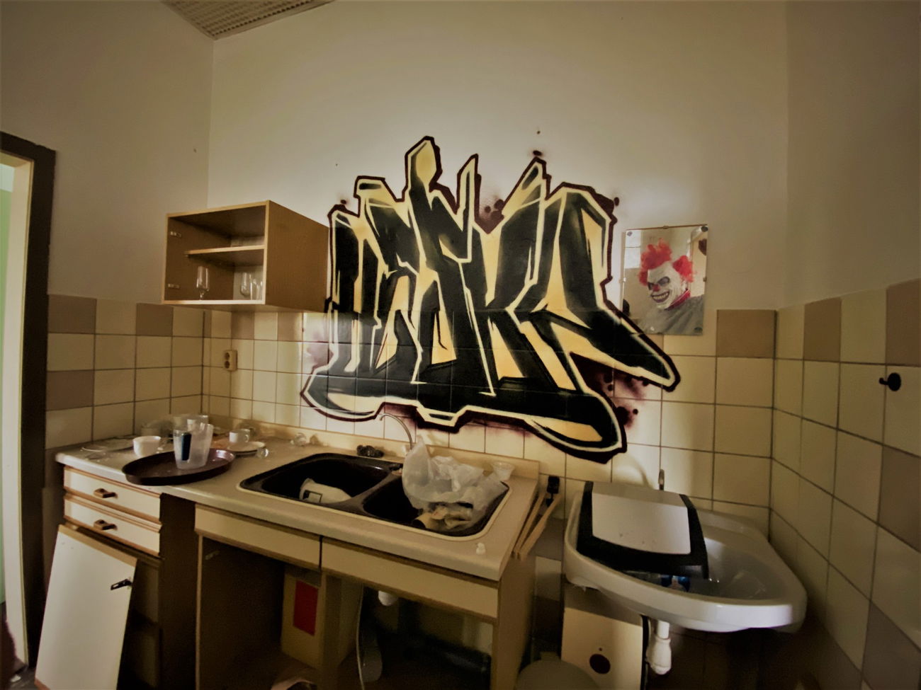 Graffiti Wall - Photo by Hesky