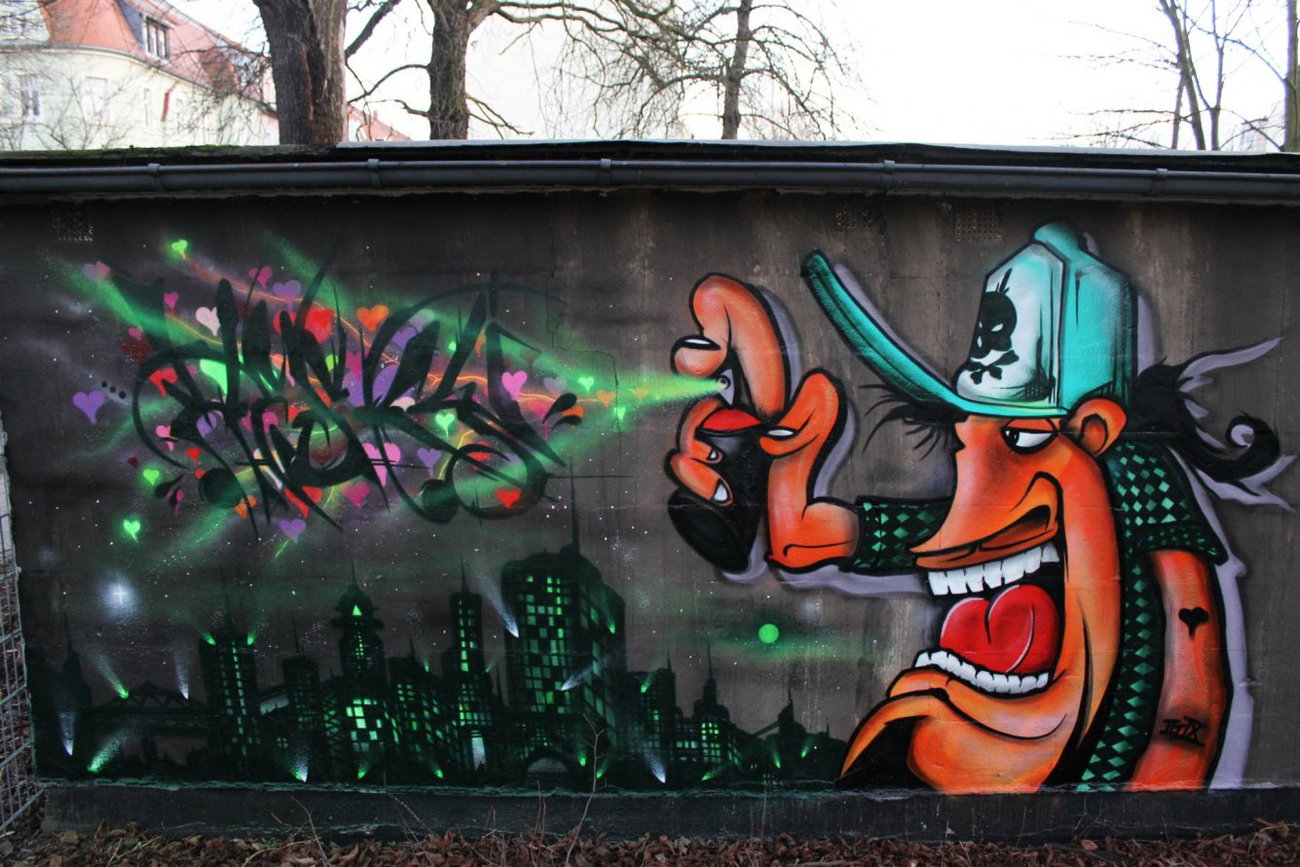 Graffiti Wall - Photo by Hesky