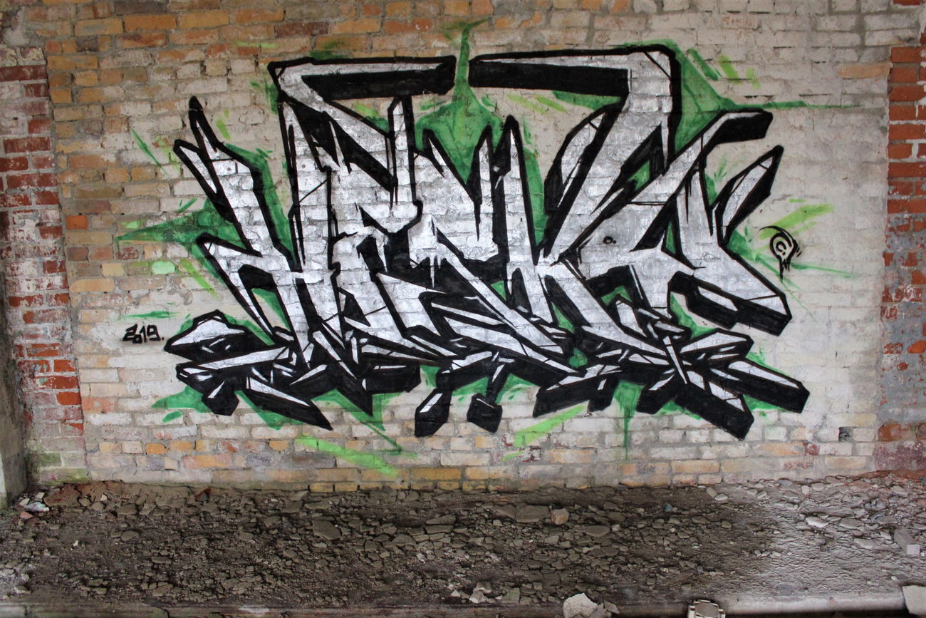 Graffiti Wall - Photo by Hesky