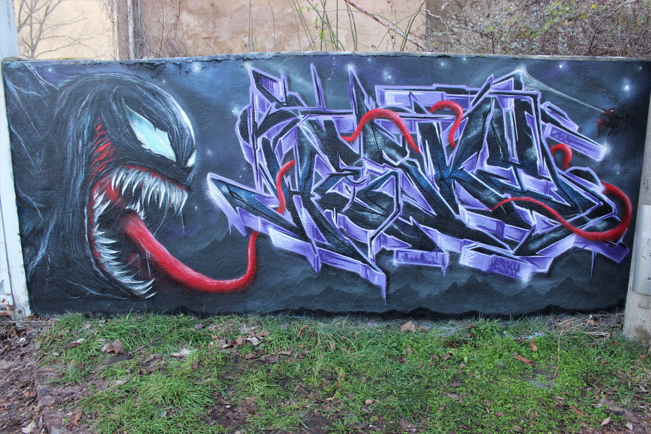 Graffiti Wall - Photo by Hesky