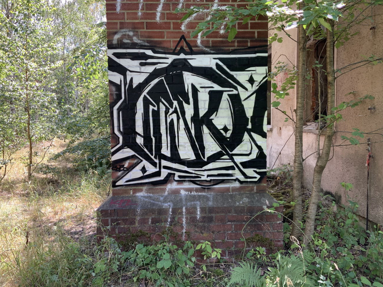 Graffiti Wall - Photo by Hesky