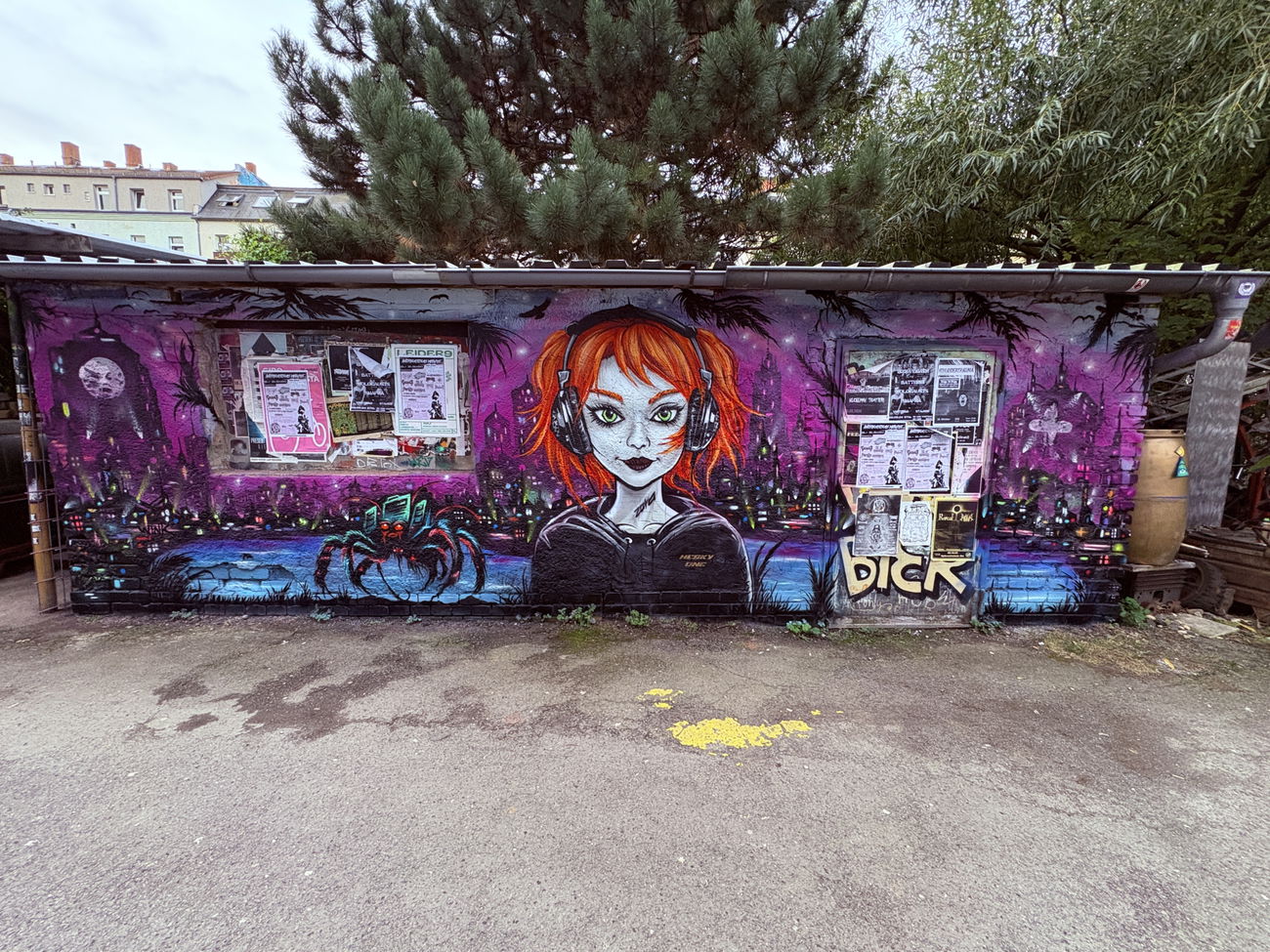 Graffiti Wall - Photo by Hesky