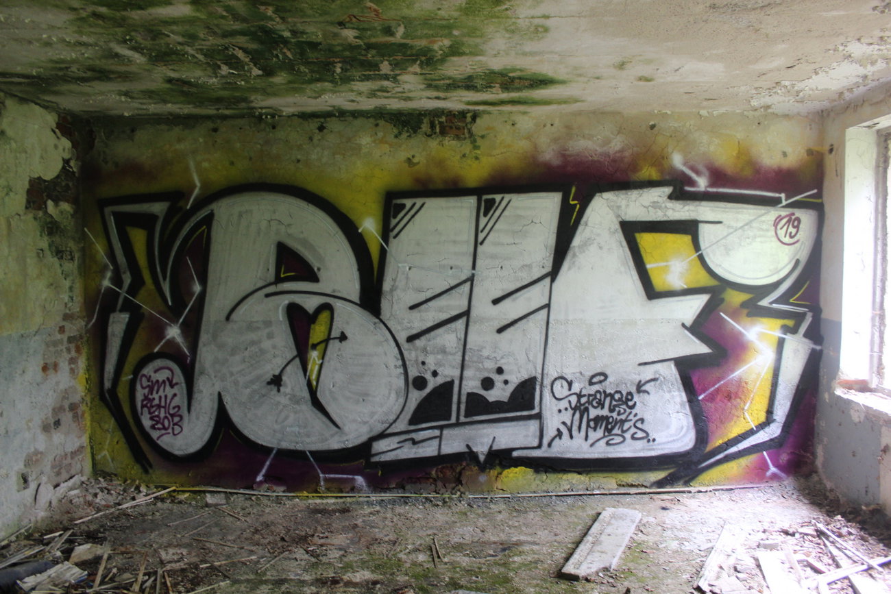 Graffiti Wall - Photo by Hesky