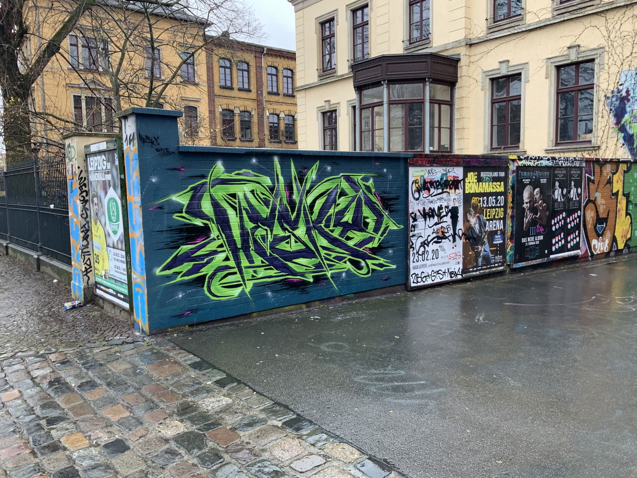 Graffiti Wall - Photo by Hesky