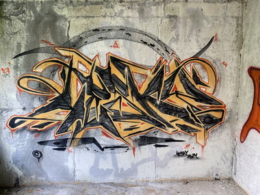 Graffiti Wall - Photo by Hesky