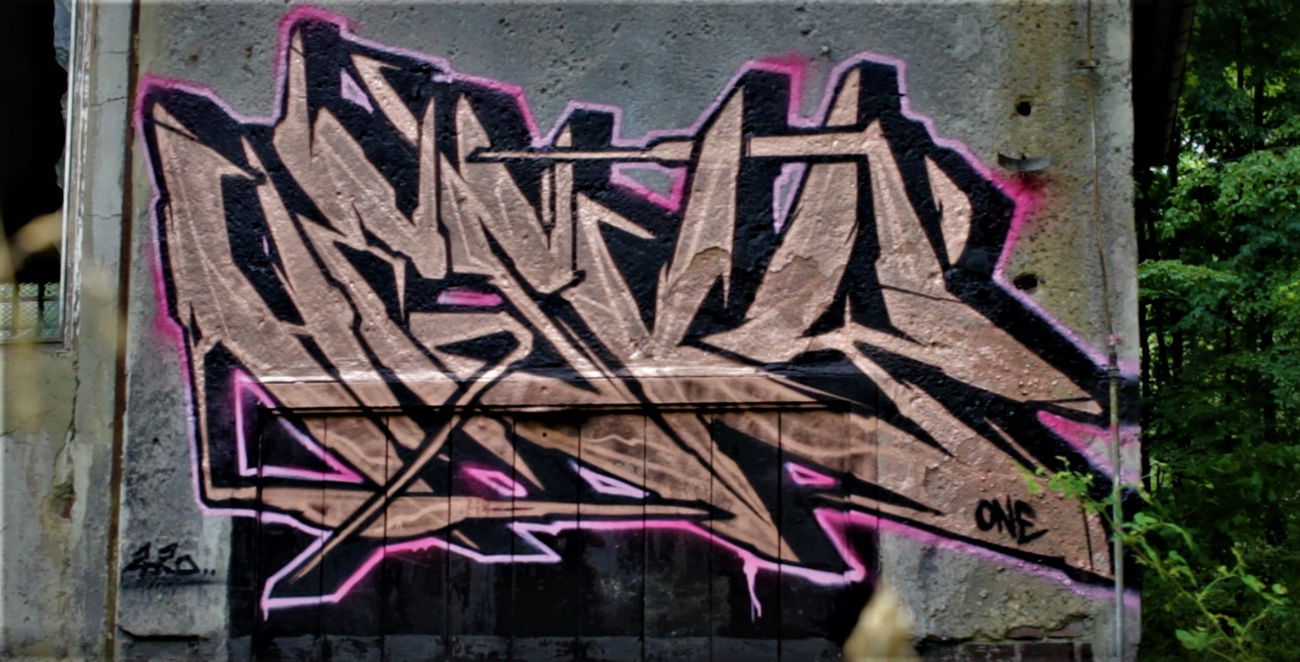 Graffiti Wall - Photo by Hesky