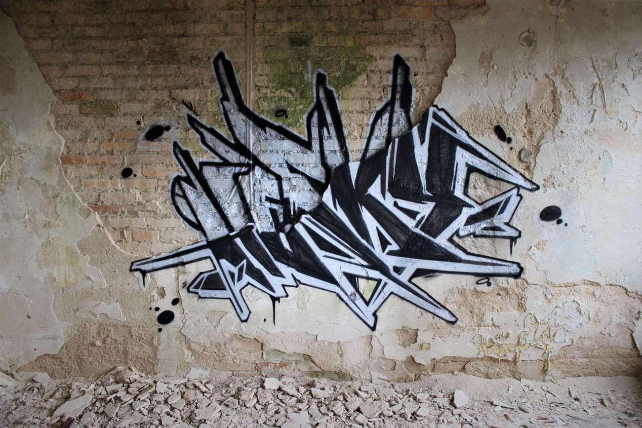 Graffiti Wall - Photo by Hesky