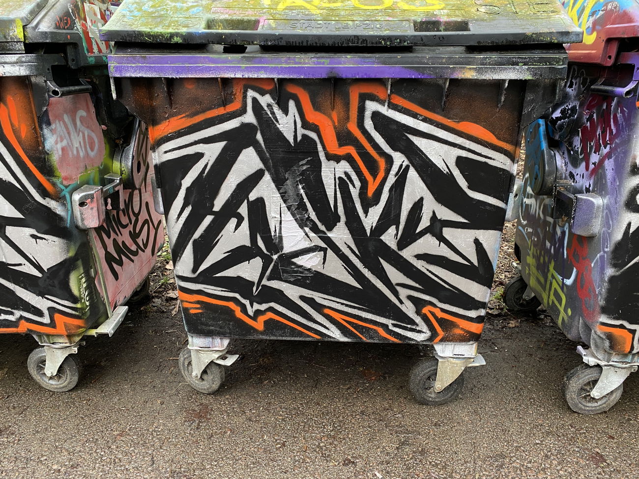 Graffiti Wall - Photo by Hesky