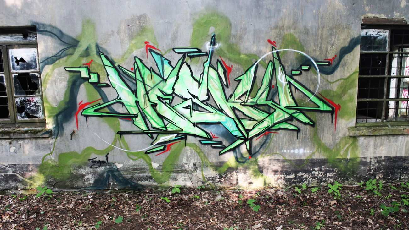 Graffiti Wall - Photo by Hesky