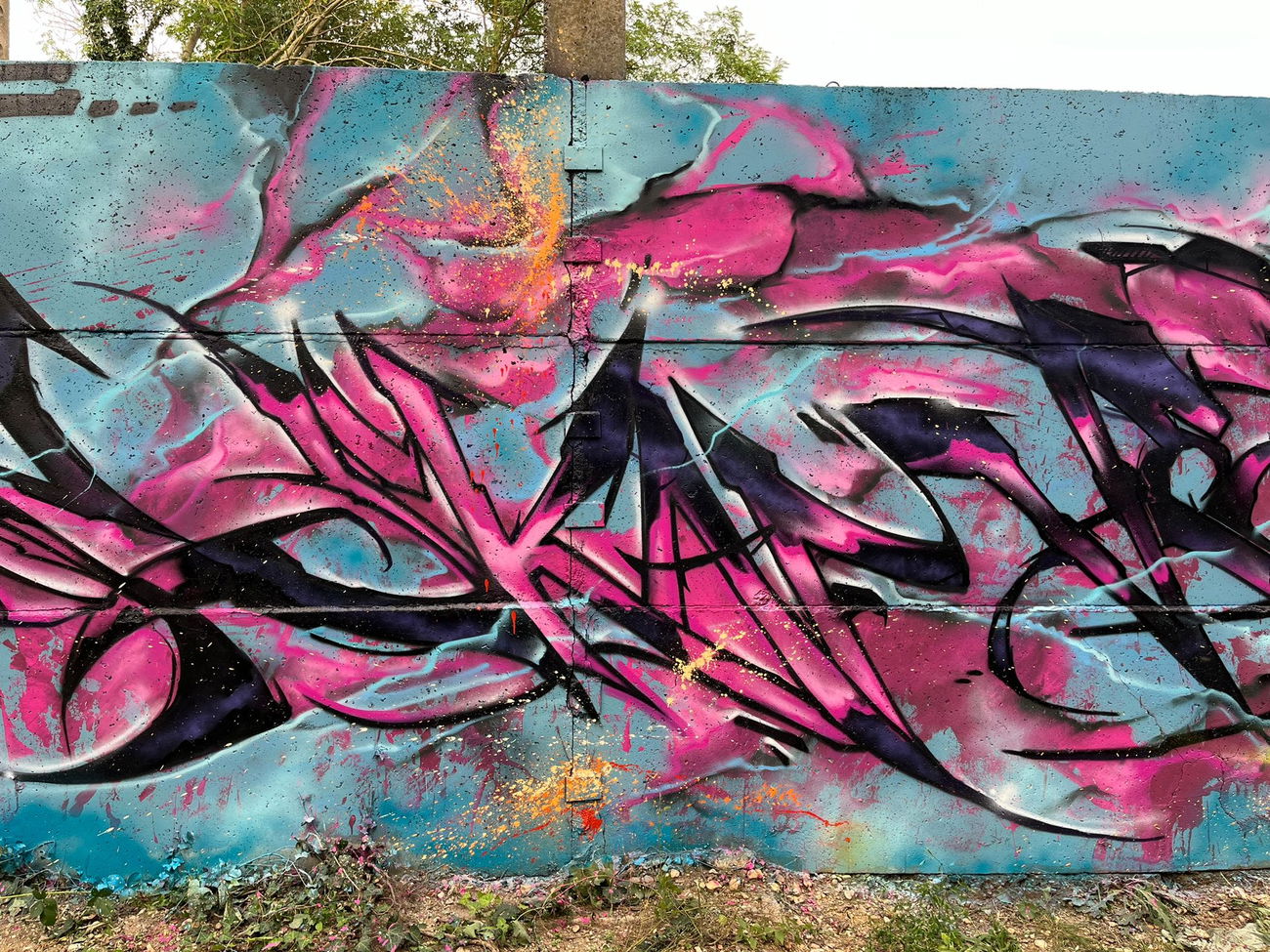 Graffiti Wall - Photo by Hesky