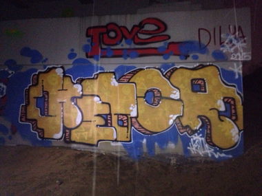 Graffiti Wall - Photo by Hetor