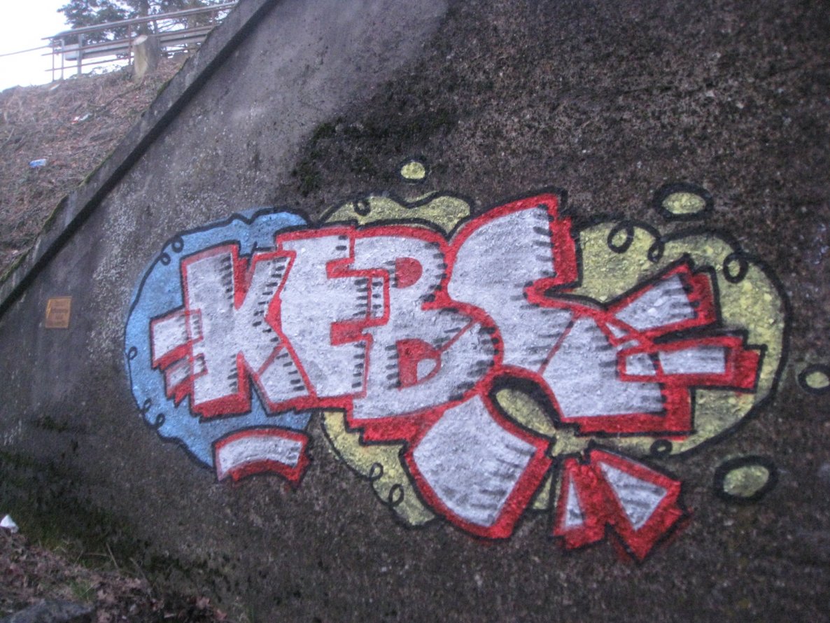 Graffiti Bombing - Photo by Heureka - tfn, kebs