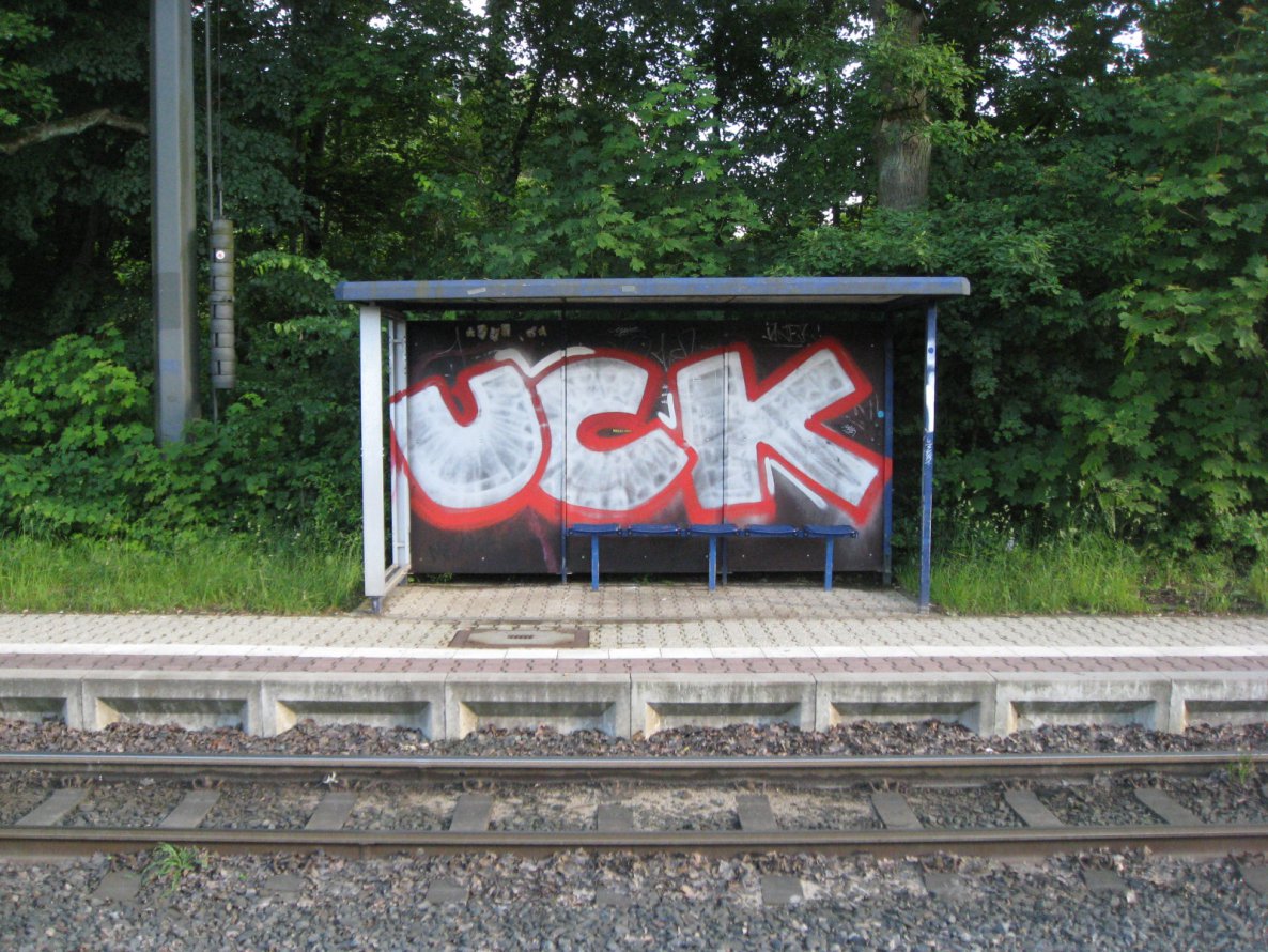 Graffiti Wall - Photo by Heureka - uck, tome