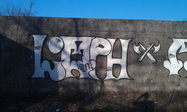 Graffiti Wall - Photo by Heureka - limph, limp.h, milph