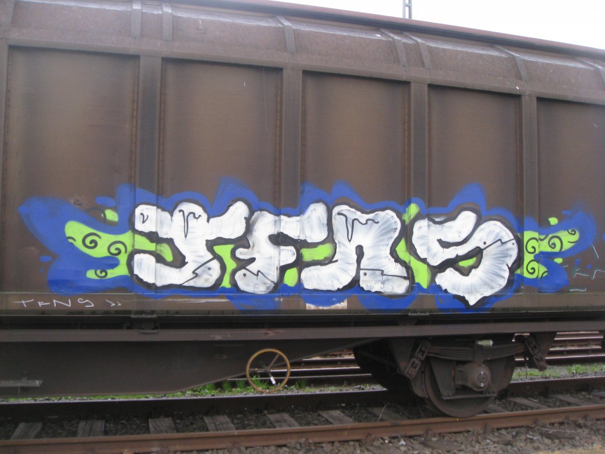 Graffiti Wall - Photo by Heureka - tfn