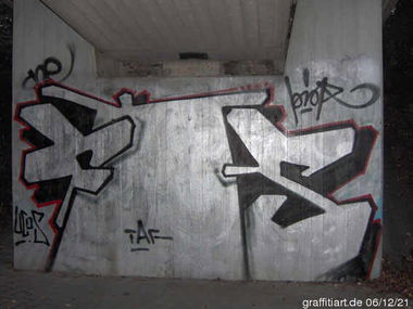 Graffiti Bombing - Photo by Heureka - fts, pior, taf