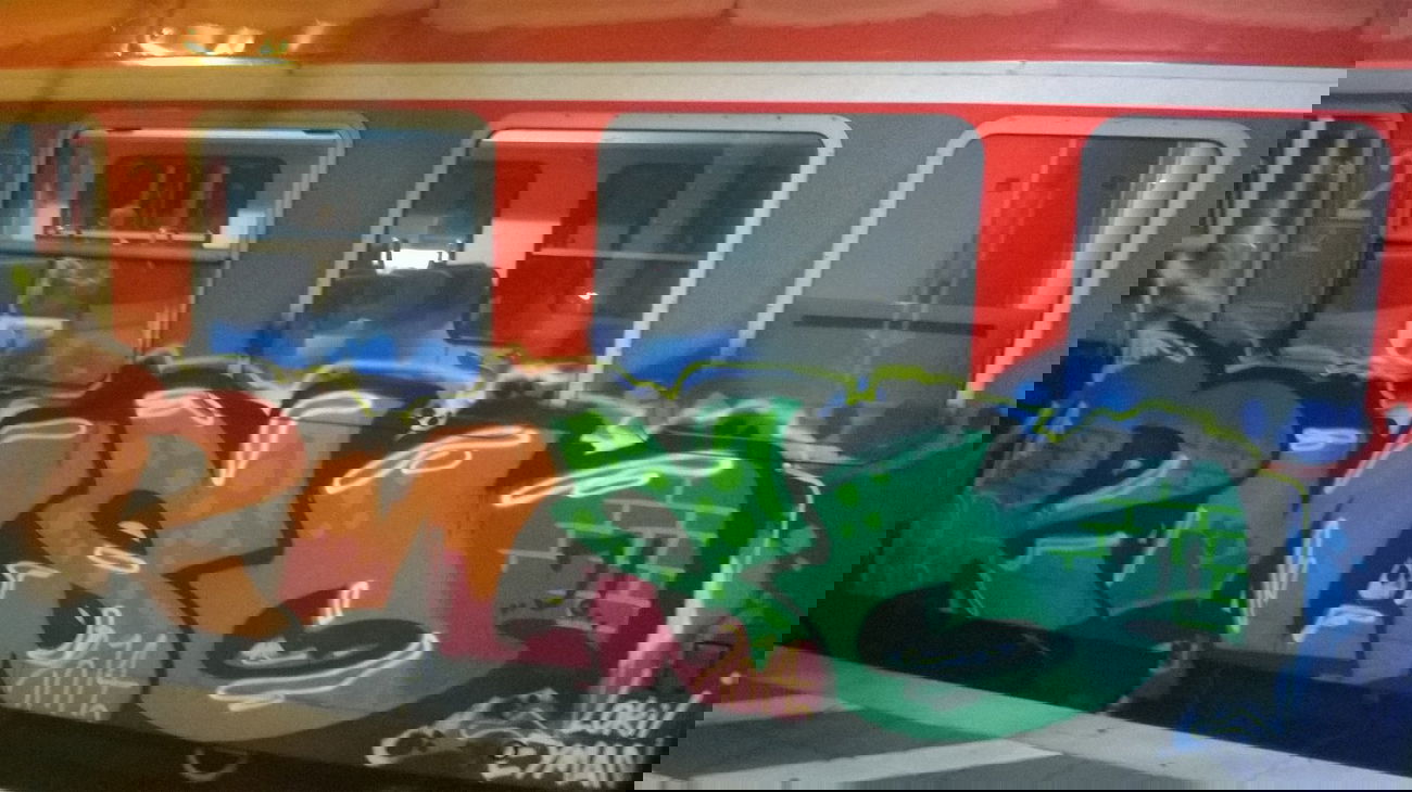 Graffiti Train - Photo by Heureka - enso, qba (2014)