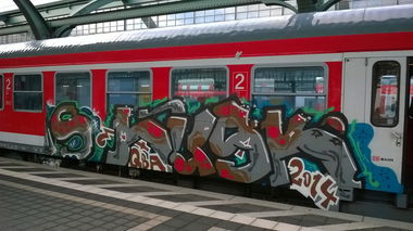 Graffiti Train - Photo by Heureka - husk, qba (2014)