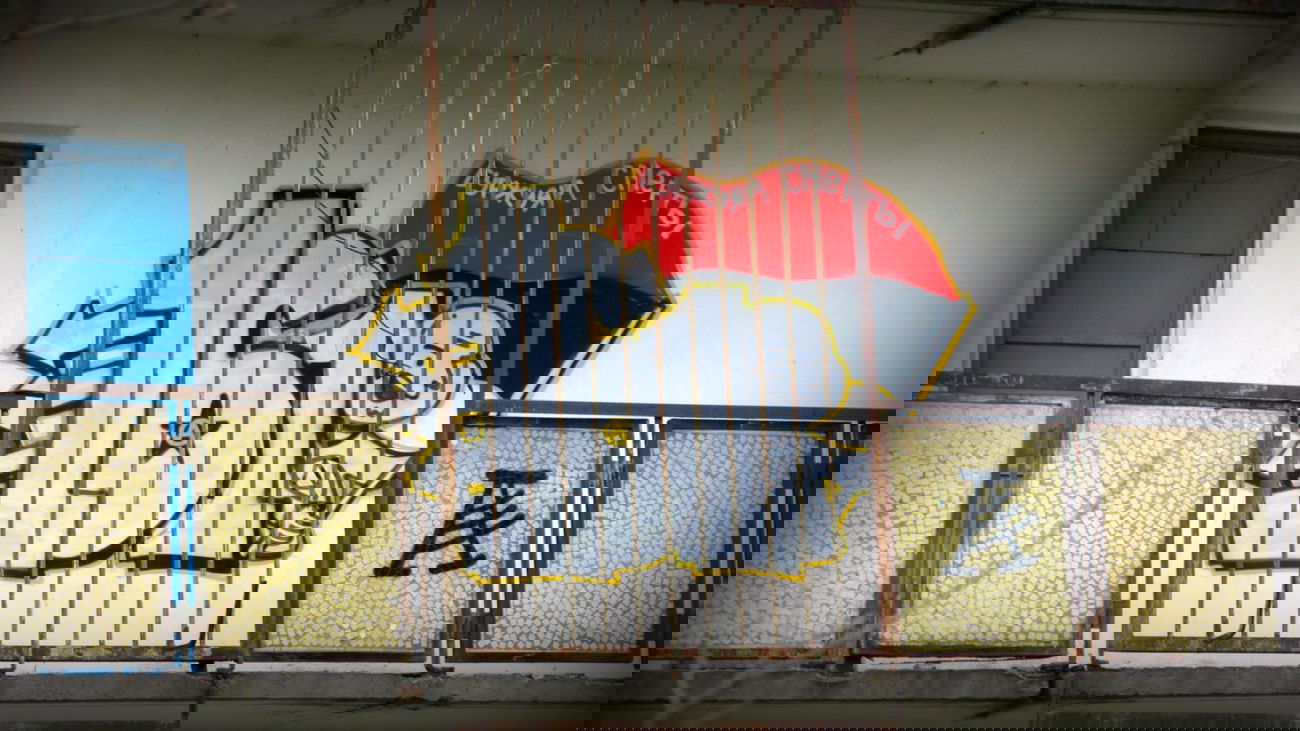 Graffiti Bombing in Ukrainka - Photo by Hey161 - Classwar, Anarchy, 161 (2013)