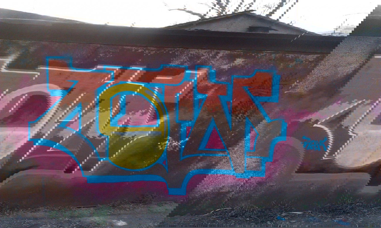 Graffiti Wall - Photo by HheLM