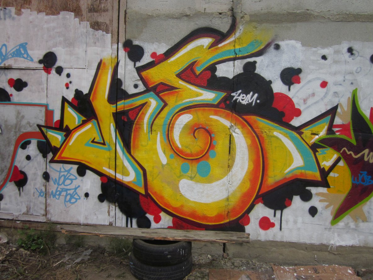 Graffiti Wall - Photo by HheLM