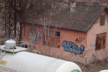 Graffiti Bombing - Photo by HheLM