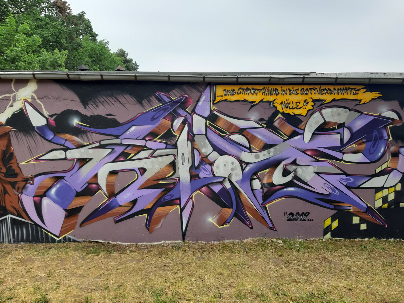 Graffiti Wall - Photo by HideHauer - hide, hauer (2019)