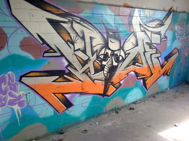 Graffiti Wall - Photo by HideHauer - hide, tcs (2013)