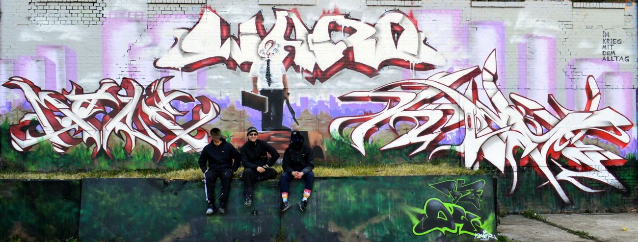 Graffiti Wall - Photo by HideHauer - Mace, Waro, Hide (2016)