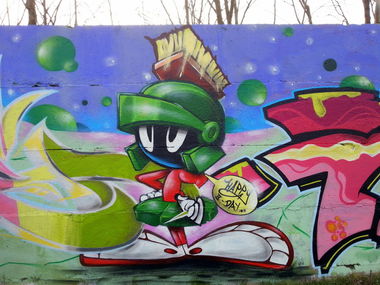 Graffiti Wall - Photo by HideHauer - marvin, the, martian (2016)